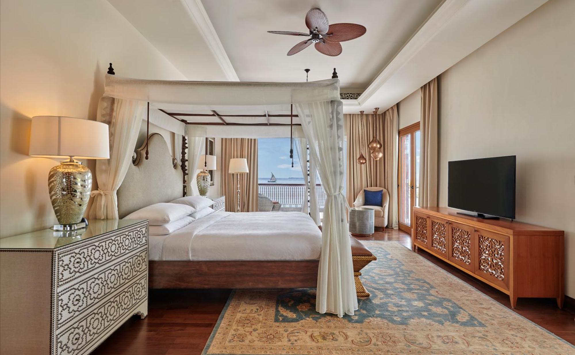 מלון Park Hyatt 5*